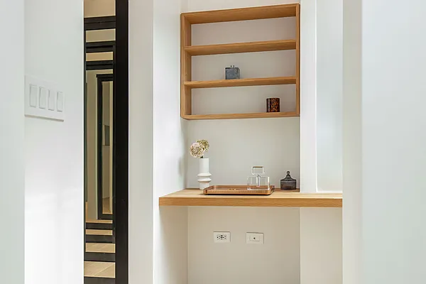 Rented by Compass | media 28