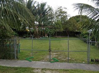 8966 SW 40th Ter, Miami, FL 33165