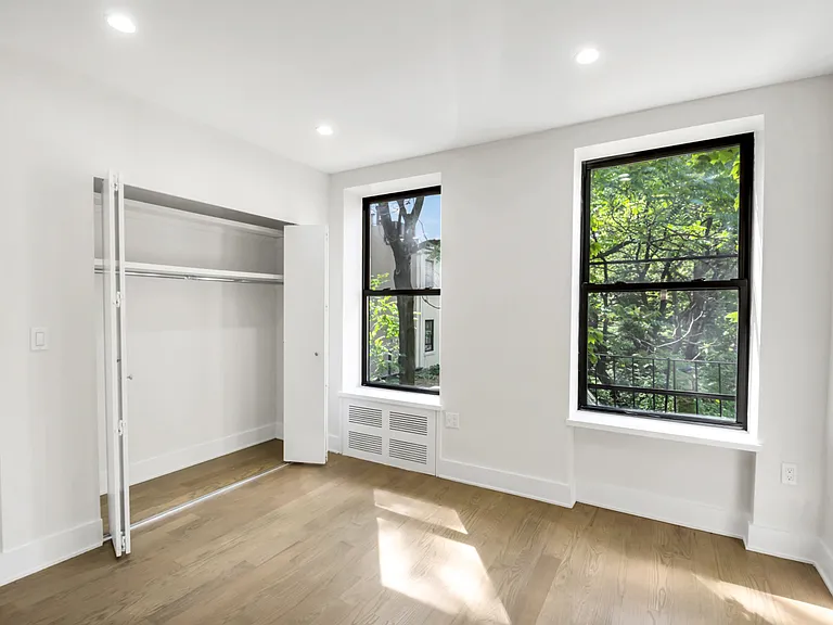1167 2nd Ave #3N — Photo 4