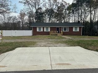 5221 Ecoff Ave, Chester, VA