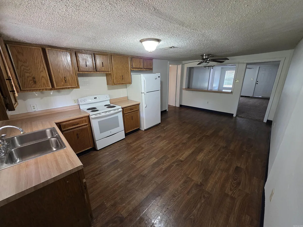 Building Photo - 5101 Bb Cir #4
