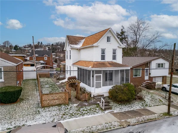 912 Waddell Ave, Clairton, PA 15025