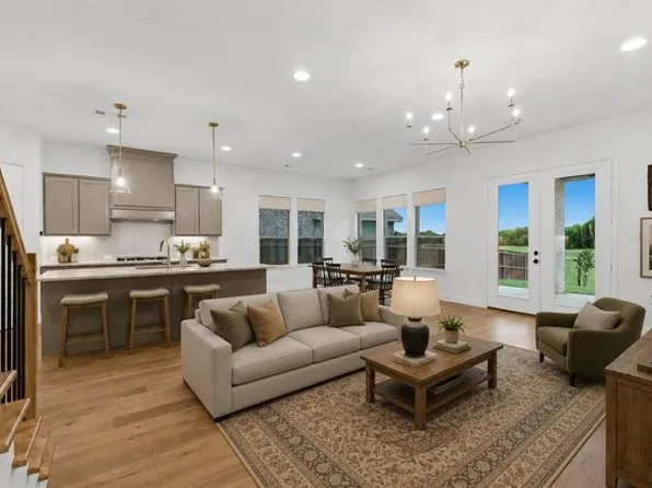 912 Sandpiper Ct, Aledo, TX 76008
