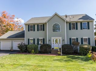 2 Dudley Oxford Rd, Dudley, MA 01571