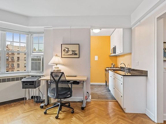3rd image of 120 Cabrini Blvd APT 105