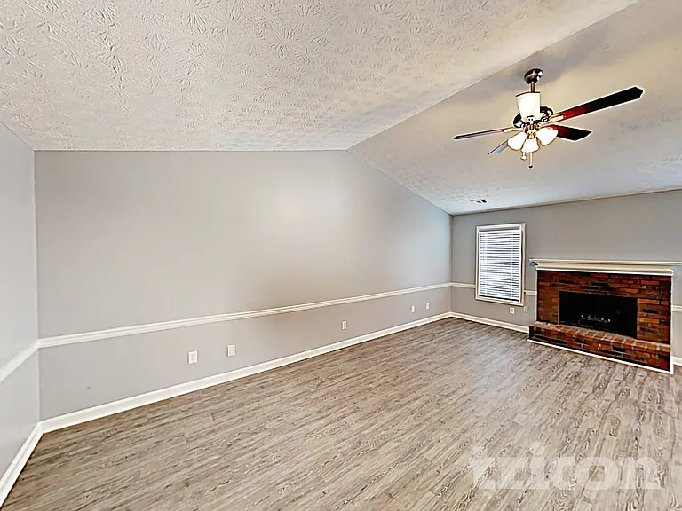 105 Daileys Plantation Dr — Photo 5