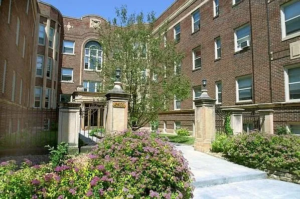 2400 Harriet Ave Apartments | Origen Living