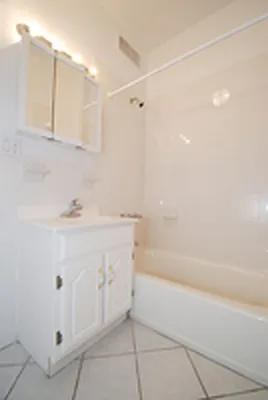 Rented by Buchbinder & Warren | media 8