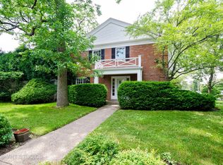 90 Warwick Rd, Winnetka, IL 60093
