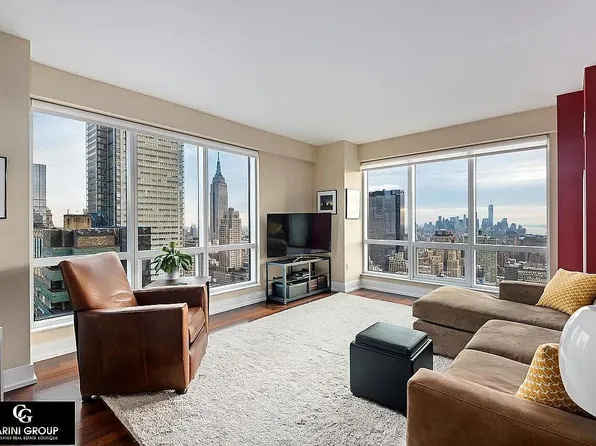 350 W 42nd St APT 46E, New York, NY 10036