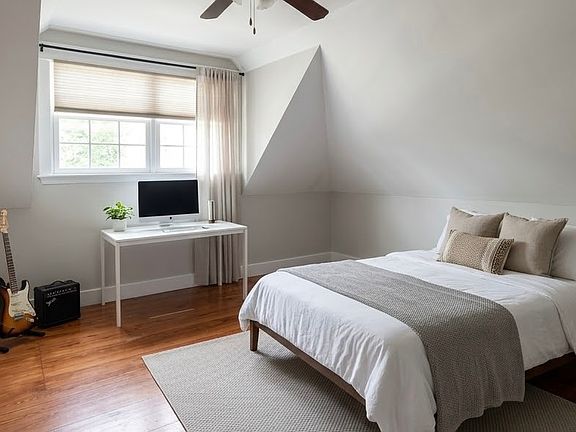 5th image of 130 Calumet St #2