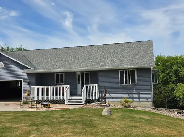 542 Cambronne St, Hudson, WI 54016