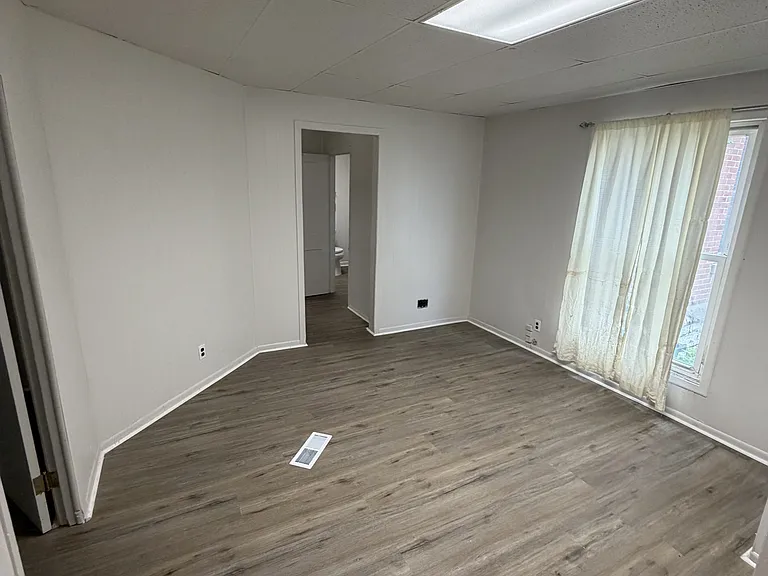 422 W High St #1 — Photo 7