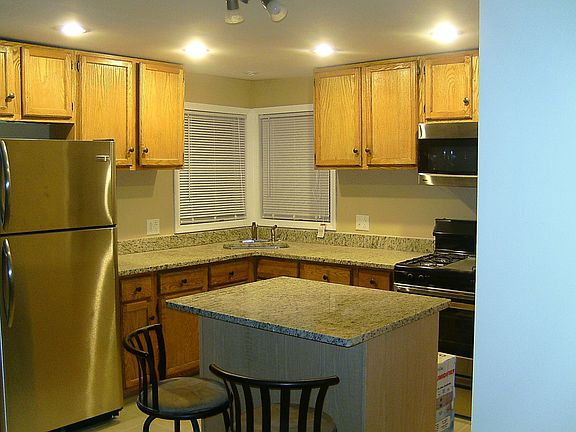 2nd image of 579 E Galena Blvd