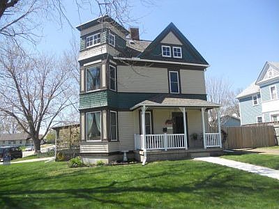 1st image of 2061 S Henry St