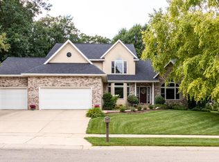 1133 Taro Ln SW, Rochester, MN 55902