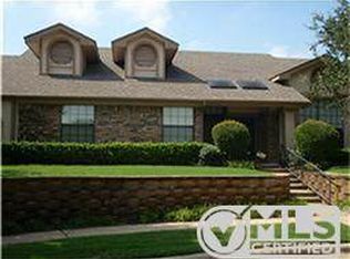 322 Hillside Ct, Garland, TX 75043