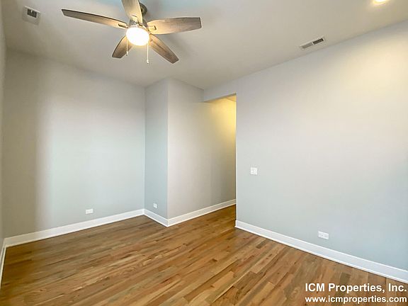 4th image of 352 W Dickens Ave #4