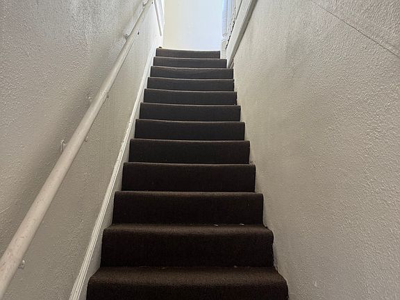 2nd image of 3260 Galindo St #4