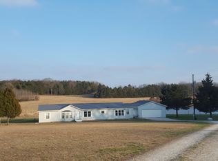 21000 Carpet Barn Rd, Lincoln, MO 65338