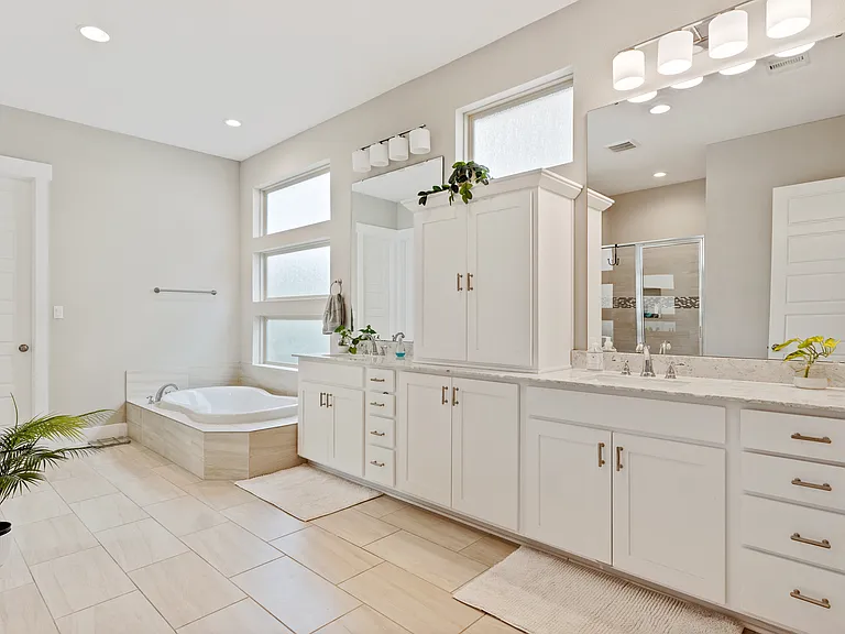 2508 Yuma Trl — Photo 16