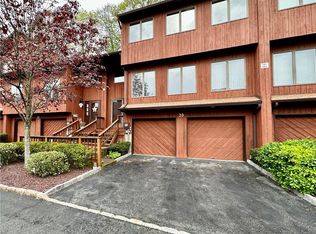 20 Omni Ct, New City, NY 10956