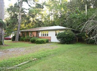 560 Charlotte Ln, Alexander City, AL 35010
