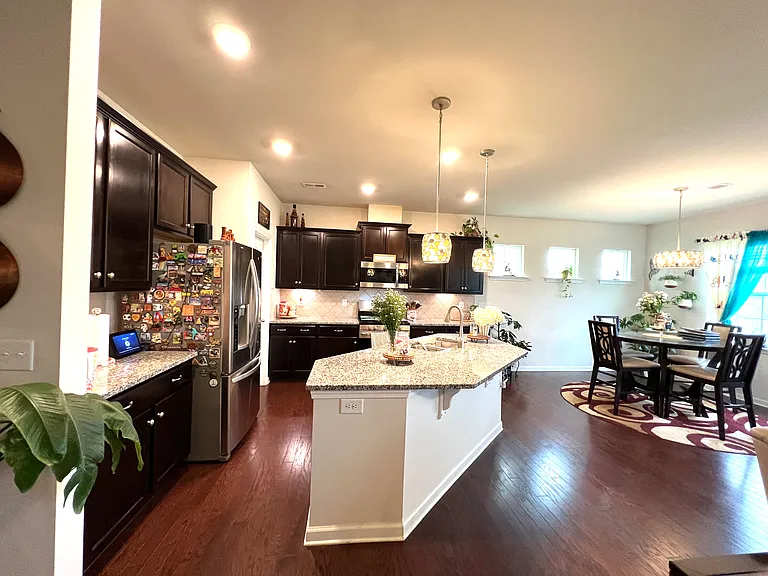 1031 Winnett Dr — Photo 11