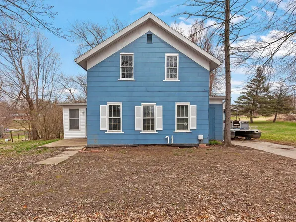 124 Lincoln St, Hudson, MI 49247