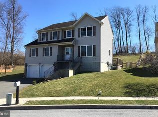 123 Matthew Dr, Reading, PA 19608