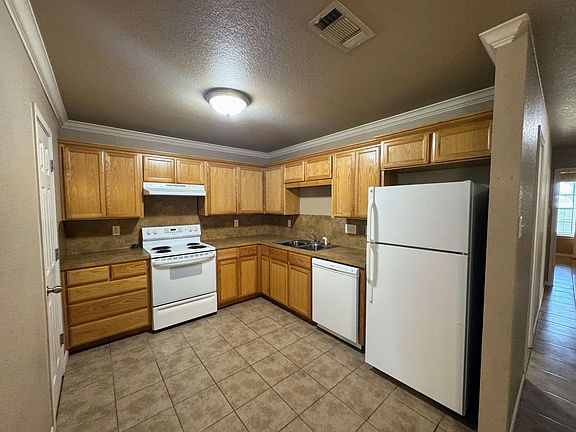 4th image of 1108 Powder River Dr #B