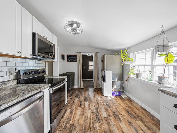 3rd image of 1406 Daugherty Ferry Rd