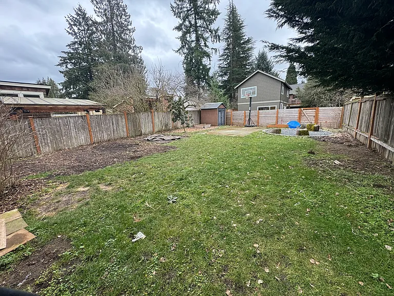 1215 NE 100th St — Photo 23
