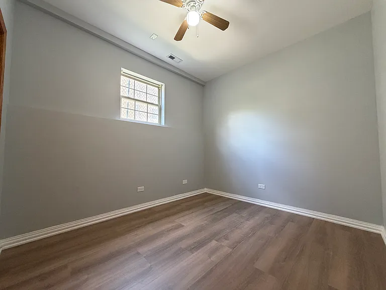 2702 W Warren Blvd #1 — Photo 15