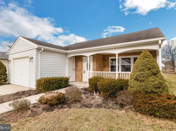 167 Dorchester Dr, Southampton, NJ 08088