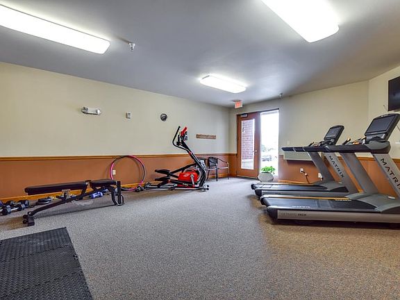 3rd image of 5198 Sassafras Dr Unit 205