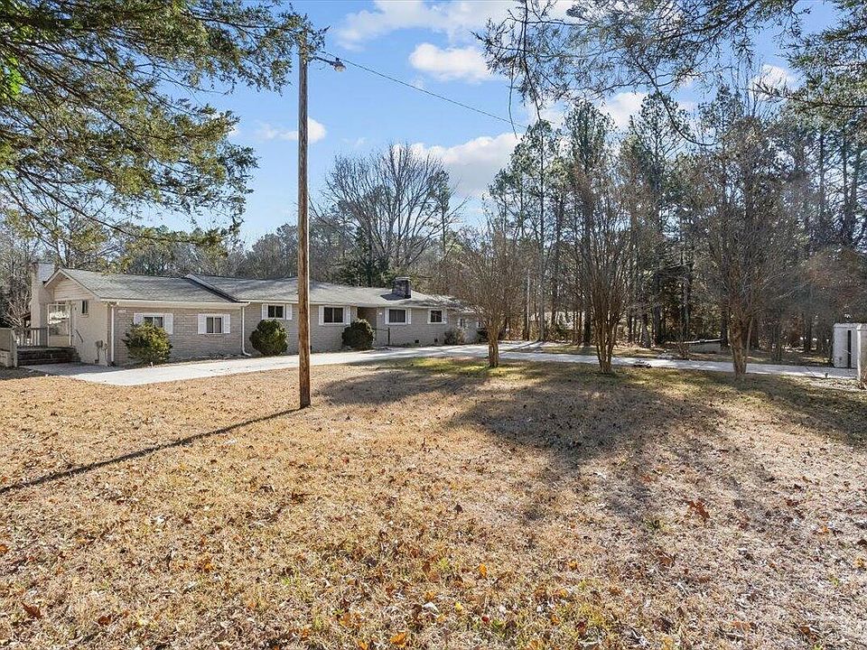 1st image of 2903 Neville Rd