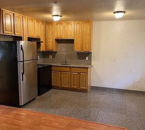 4th image of 126 E Jamestown St APT 8