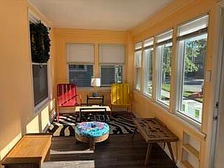 4th image of 1610 Atchison Ave