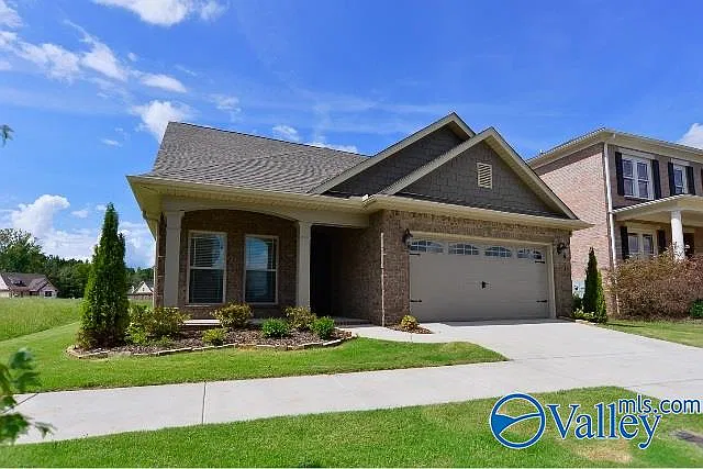3 bed, 3.0 bath, 2096 sqft, $2,150 — Photo 1
