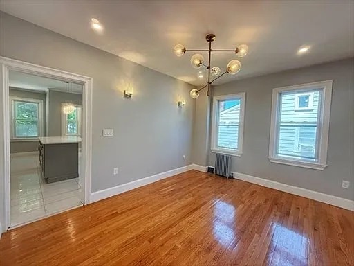 3 bed, 1.5 bath, 1450 sqft, $3,300 — Photo 4
