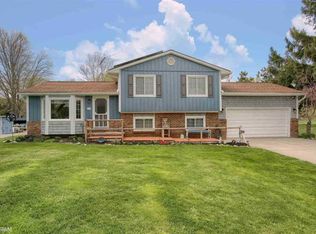 2790 Church Rd, Columbus, MI 48063