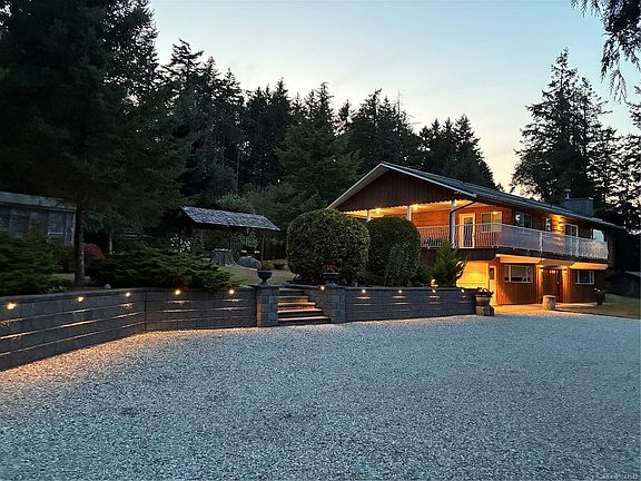2nd image of 330 Saltspring Way
