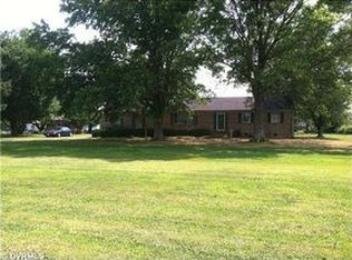 5509 Hickory Rd, South Chesterfield, VA 23803