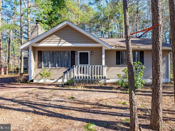 1 Seafarer Ln, Ocean Pines, MD 21811