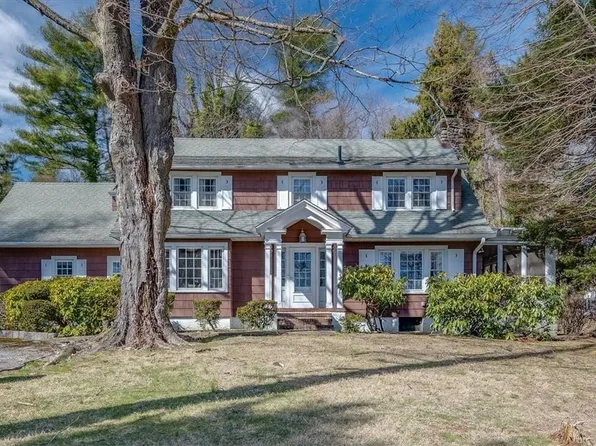 23 Old Knollwood Road, White Plains, NY 10607