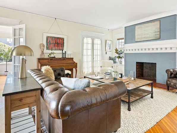 986 Ocean Ave, Brooklyn, NY 11226