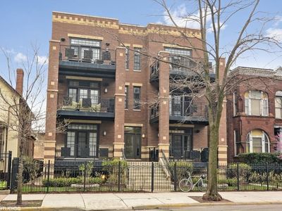 725 W Diversey Pkwy #4W, Chicago, IL, 60614