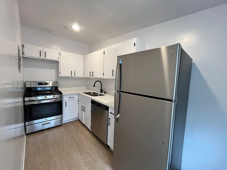 1253 Havenhurst Drive — Photo 30