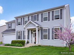 2734 Alan Dale Ln, Yorkville, IL